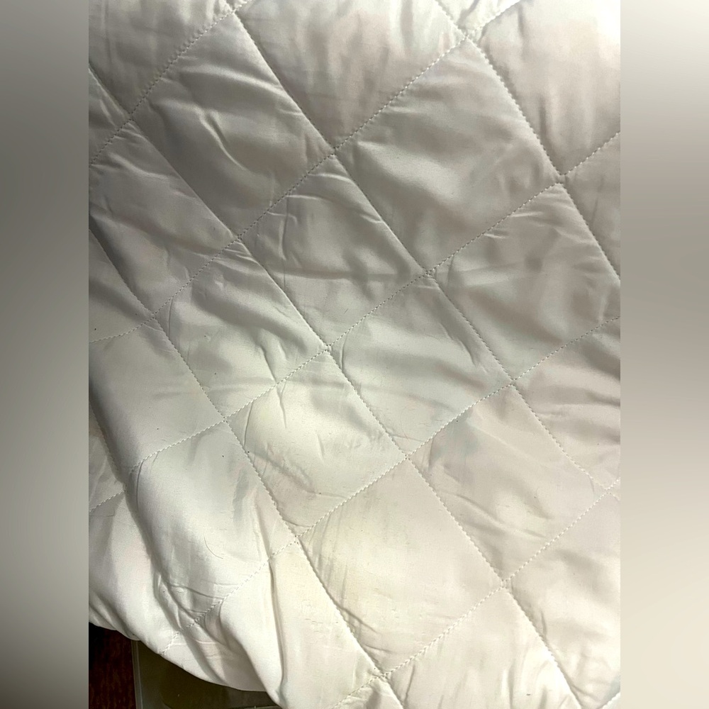 Twin XL Quilted Mattress Cover With Textured Foam